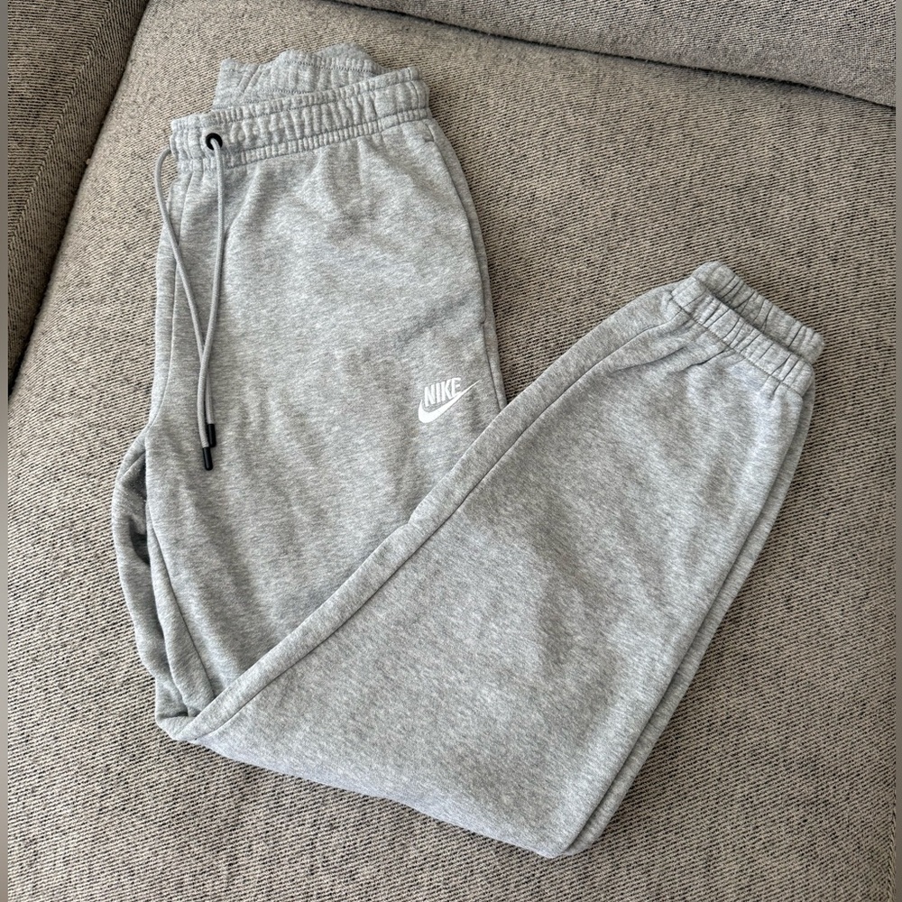 Nike Women’s Sweatpants